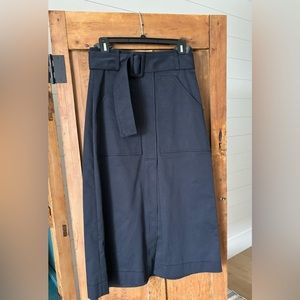 Classic black skirt by Goop, size 4!